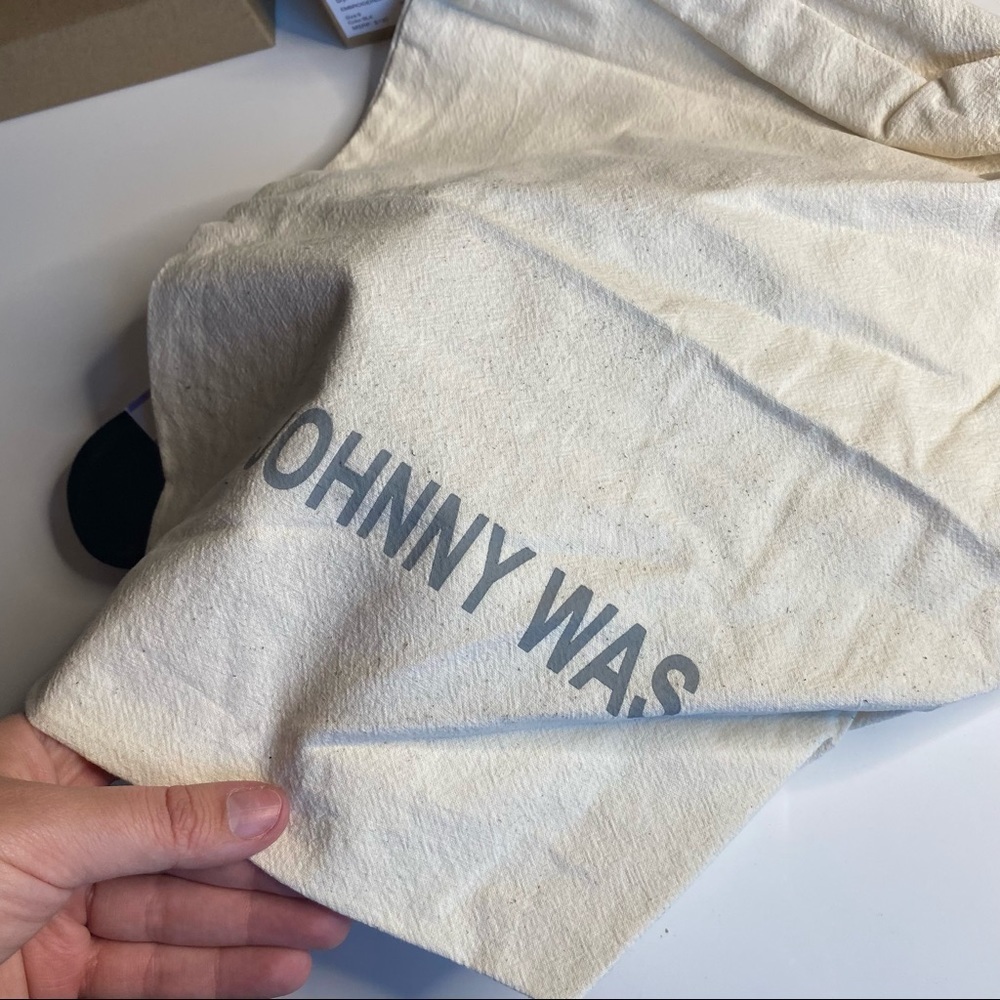 NWT JOHNNY WAS BLACK EMBROIDERED MULE Size 9 - Picture 11 of 11